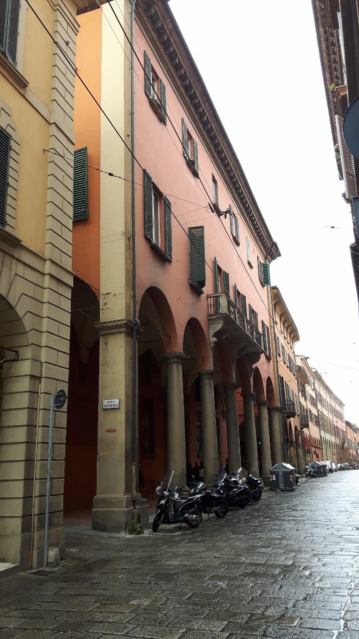 Francesco Rizzoli's home, Bologna - 01 (720x1280).jpg